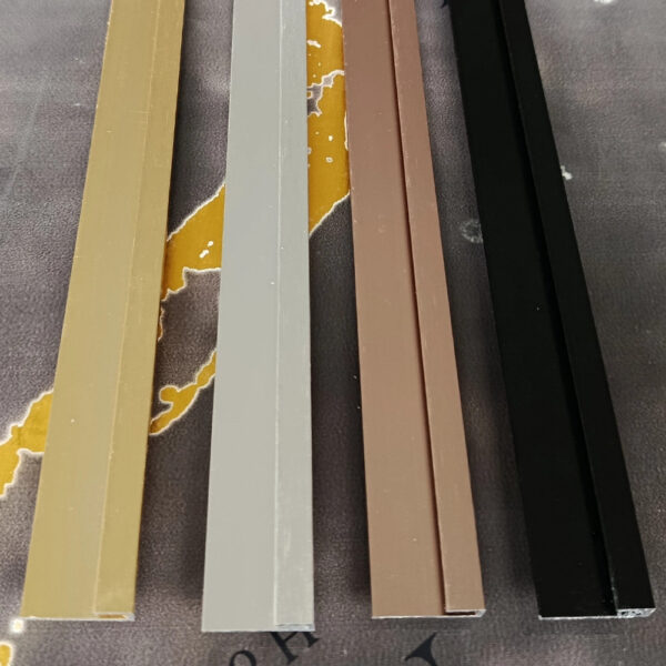 Alumínium U-profil 3-3,3 mm falpanelhez, 3000 mm - Fekete